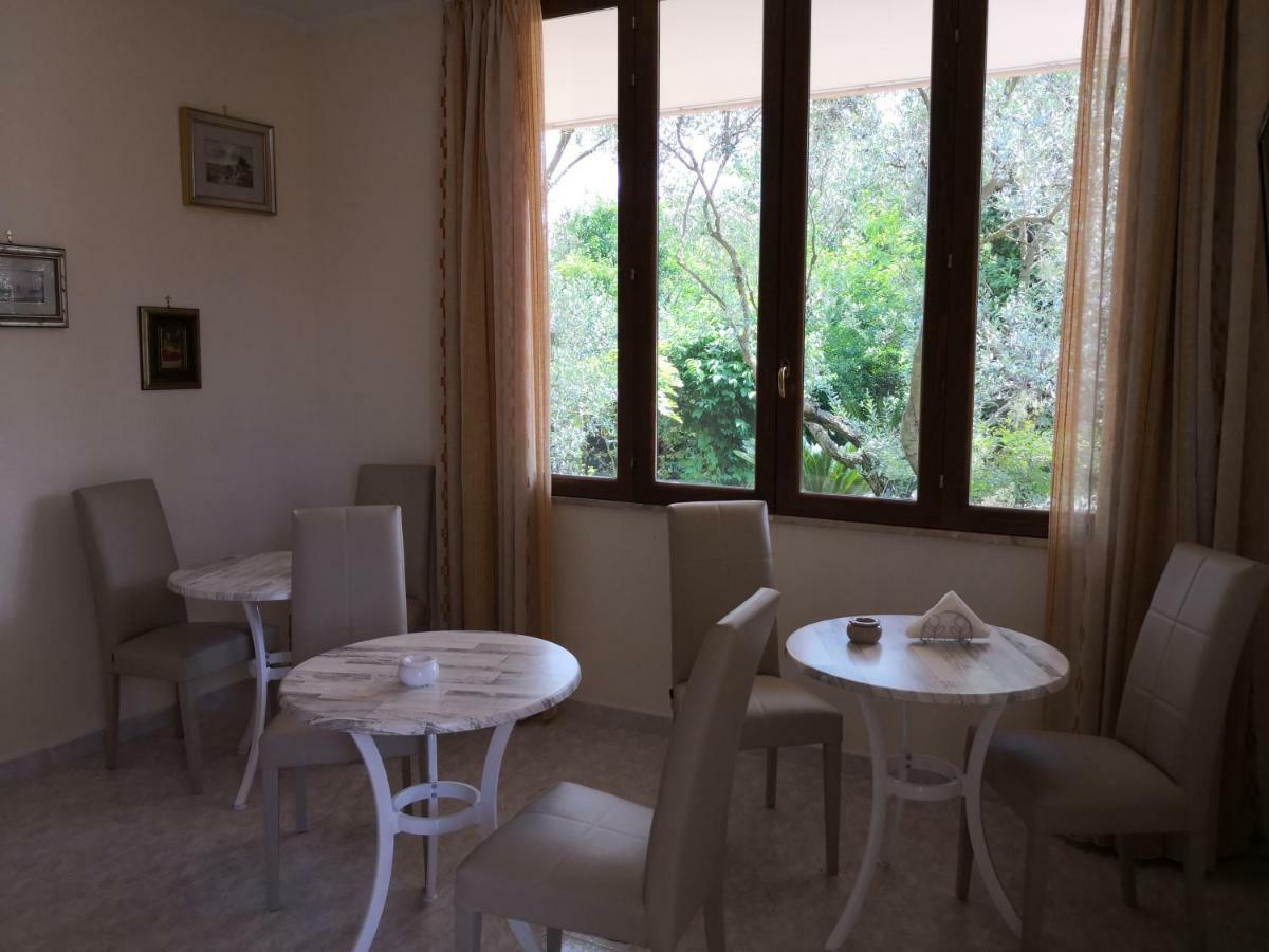 B&B D'Avino ปากานิ ภายนอก รูปภาพ